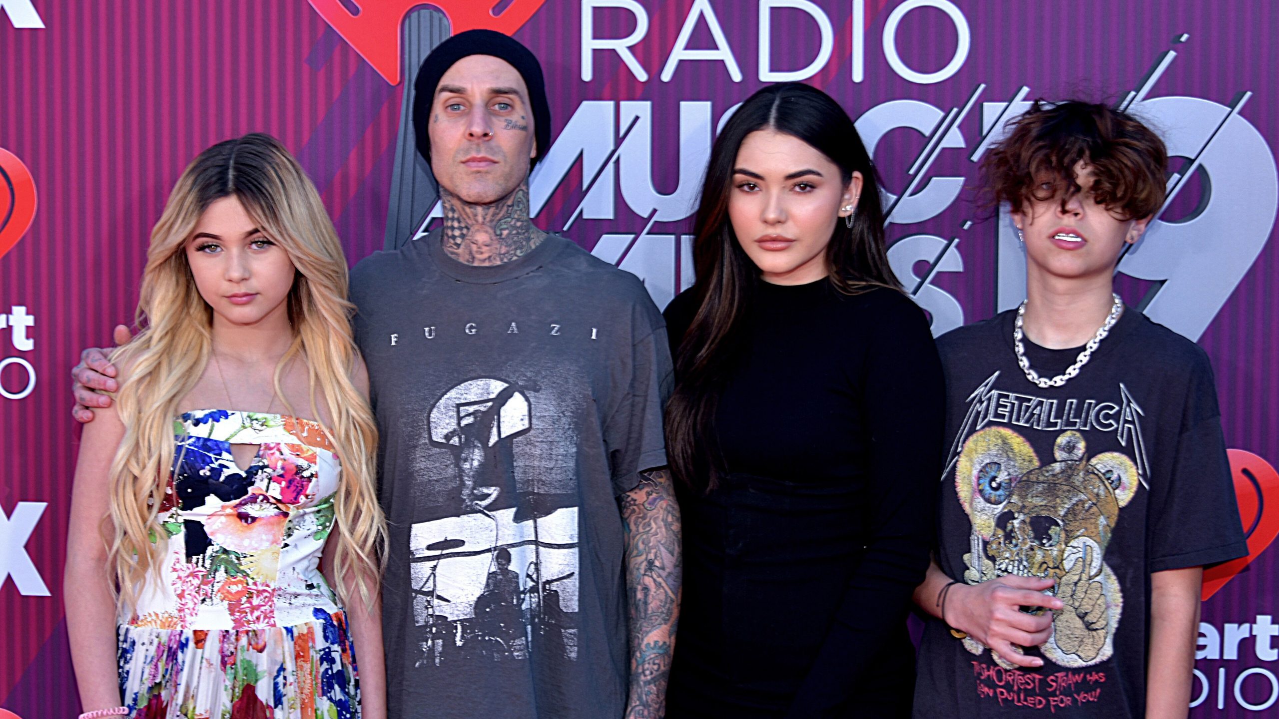 Hospitalizaron a Travis Barker, el baterista de Blink 182