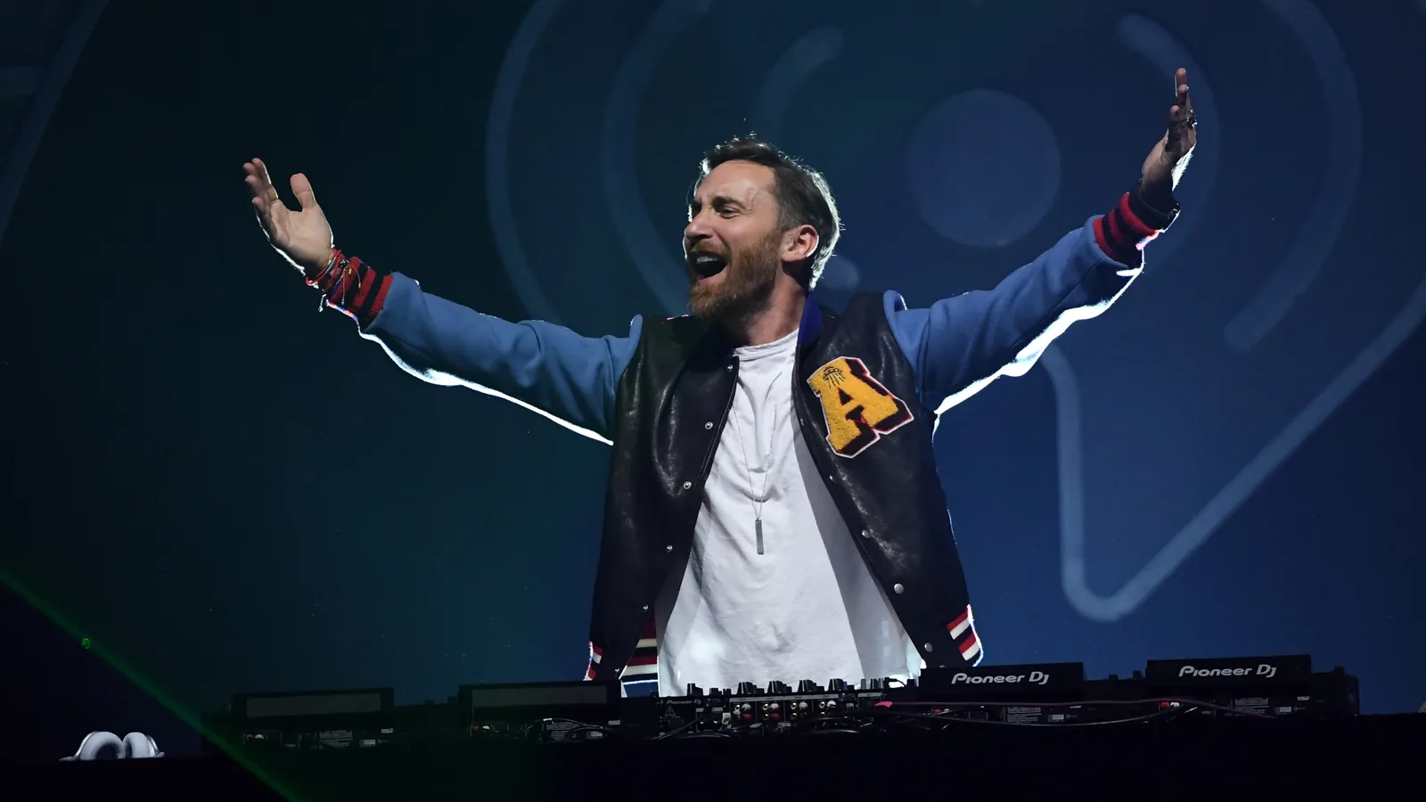 David Guetta y Bebe Rexha estrenan el nuevo sencillo «I’m Good (Blue)»
