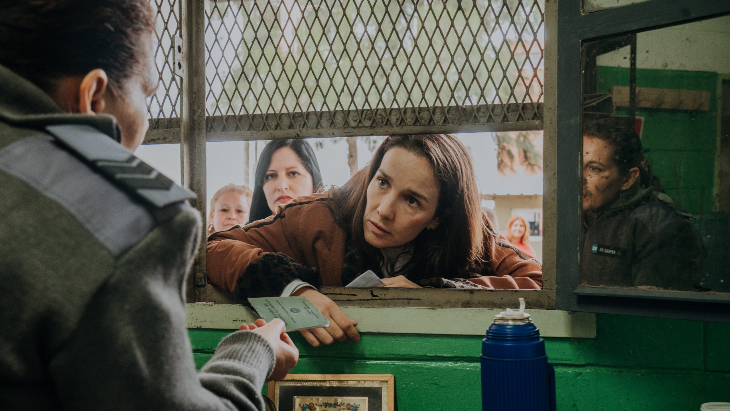 Natalia Oreiro reinventó el encaje con un look vibrante en plena temporada