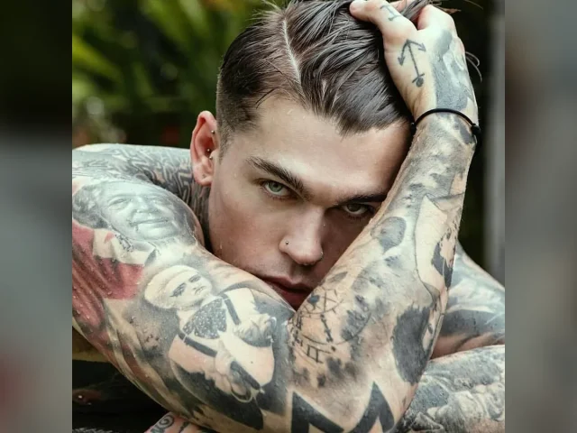 Stephen James