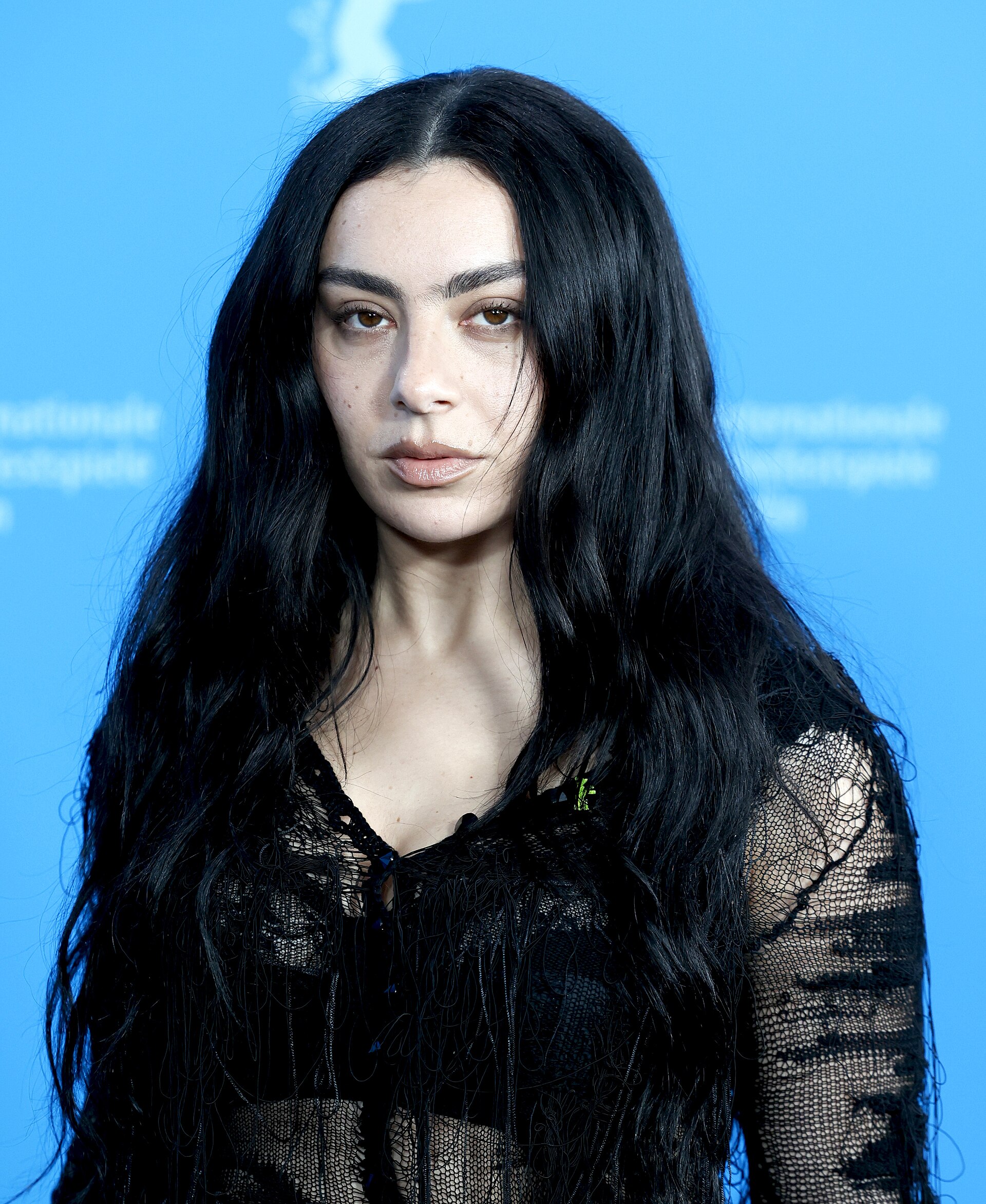 Charli XCX en Lollapalooza Argentina 2027: quién es, sus discos y qué esperar de su show