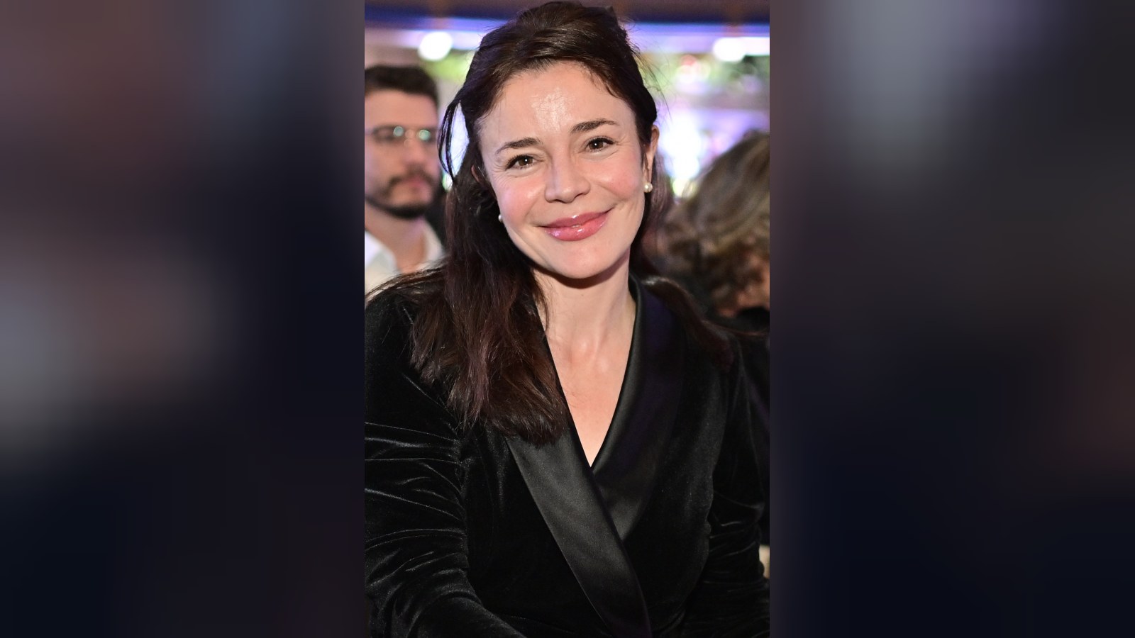 Flora Martínez dirige una comedia argentina sobre madres posesivas y la difícil emancipación