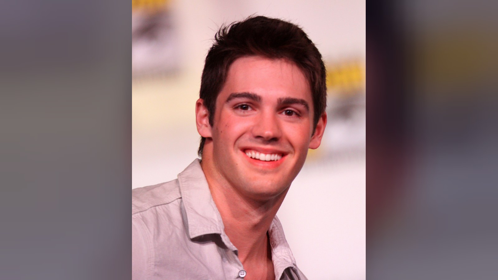 Steven R. McQueen reapareció en redes tras cinco años de silencio