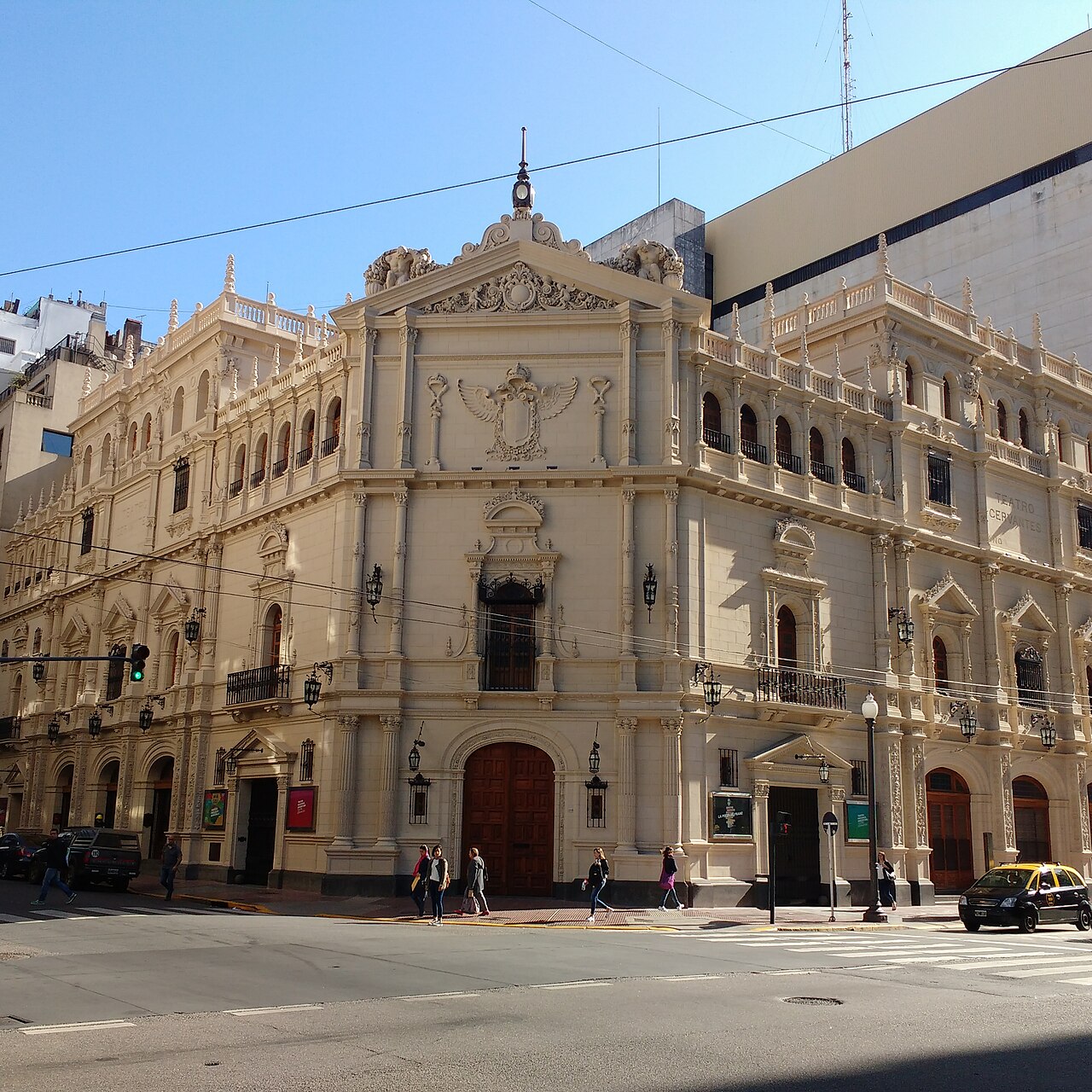 Villa California — Teatro Cervantes