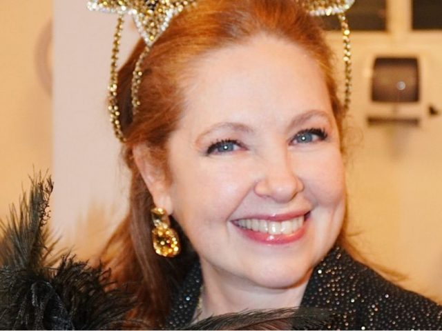 Andrea del Boca festejó sus 61 años con amigos de Gran Hermano, baile y una torta temática