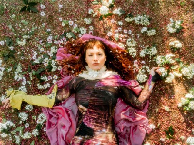 Astr0kate lanza Astrodélika, un disco que transforma el duelo en luz
