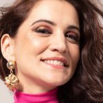 Bárbara Lombardo se ríe de los falsos gurús en una nueva comedia y habla de su amor con Nicolás García Hume