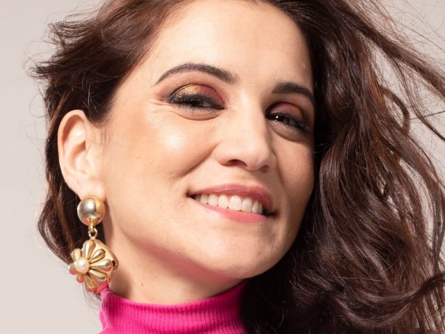 Bárbara Lombardo se ríe de los falsos gurús en una nueva comedia y habla de su amor con Nicolás García Hume