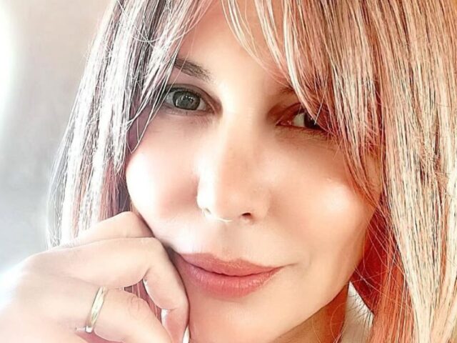 Celina Rucci festejó sus 50 en la playa con una fiesta toda de blanco