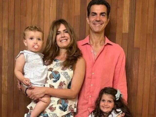 Isabel Macedo mostró sus vacaciones en la playa junto a Urtubey y sus hijas