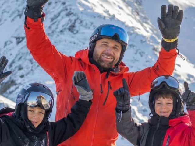 La noche soñada de Lorenzo y Lautaro, los hijos de Germán Martitegui, en el show de BTS