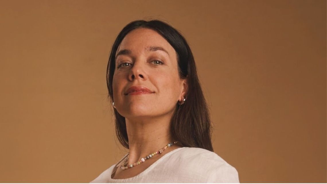 Sonia Zavaleta mostró cómo es su casa: de la biblioteca integrada al aire acondicionado a la cocina repleta de
