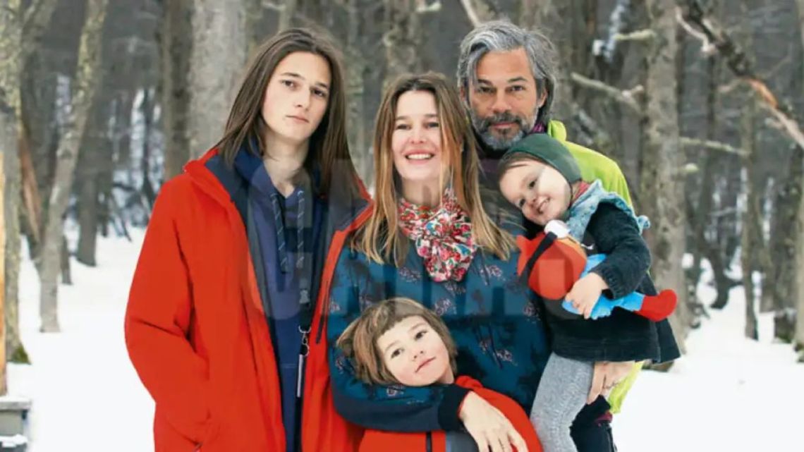 Valentino, el hijo de Dolores Barreiro, se abre camino en la música lejos del perfil mediático familiar